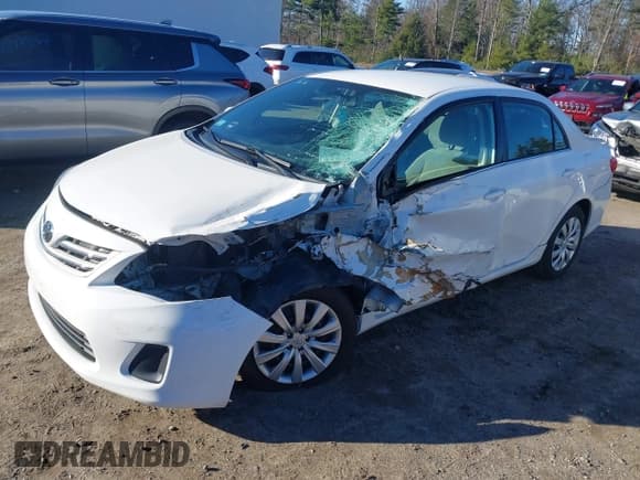 ✅ 2013 Toyota Corolla LE • VIN: 2T1BU4EE0DC105173 • Lot: 43710124. Listed on IAAI with 97,087 mi. Free auction sales archive from the USA and detailed vehicle history report at DreamBid. Image 2.