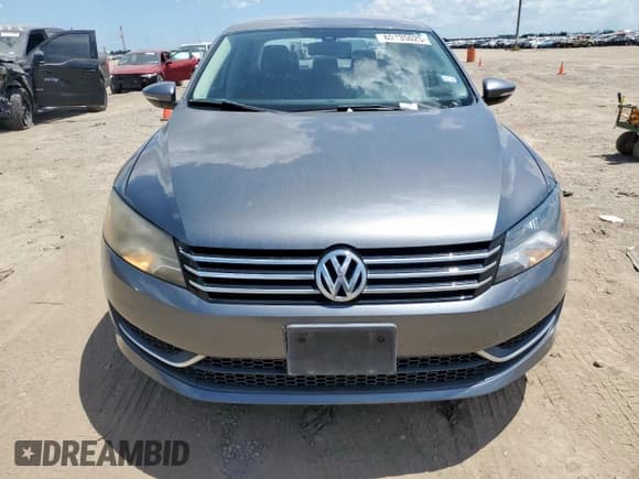 ✅ 2012 Volkswagen Passat SE • VIN: 1VWBH7A37CC102785 • Лот: 65735025. Опубликован ранее на Copart с пробегом 91 079 миль. Бесплатный доступ к архиву аукционных продаж из США и подробный отчёт об истории автомобиля на DreamBid. Изображение 5.