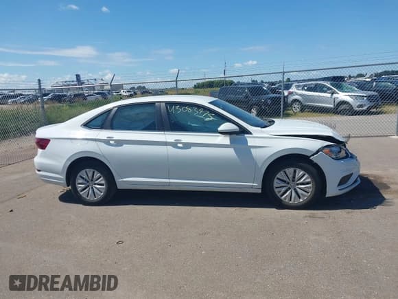 ✅ 2020 Volkswagen Jetta S • VIN: 3VWC57BU3LM077502 • Lot: 43083975. Listed on IAAI with 35,325 mi. Free auction sales archive from the USA and detailed vehicle history report at DreamBid. Image 13.