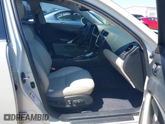 ✅ 2010 Lexus IS 250 • VIN: JTHBF5C23A5127054 • Lot: 42003093. Listed on IAAI with 270,734 mi. Free auction sales archive from the USA and detailed vehicle history report at DreamBid. Image 5.