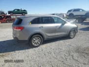 ✅ 2017 Kia Sorento LX • VIN: 5XYPG4A5XHG307127 • Lot: 85592015. Listed on Copart with 124,459 mi. Free auction sales archive from the USA and detailed vehicle history report at DreamBid. Image 3.