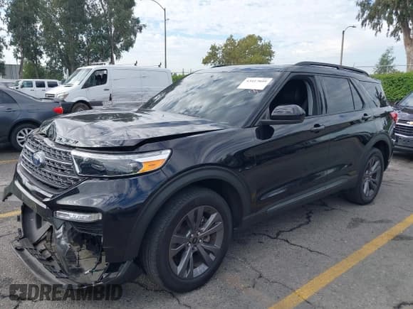 ✅ 2023 Ford Explorer XLT • VIN: 1FMSK8DH6PGC12853 • Лот: 43417059. Опубликован ранее на IAAI с пробегом 32 310 миль. Бесплатный доступ к архиву аукционных продаж из США и подробный отчёт об истории автомобиля на DreamBid. Изображение 22.