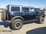 ✅ 2021 Ford Bronco • VIN: 1FMEE5DP8MLA67974 • Lot: 90499465. Wystawiony na Copart z przebiegiem 57 575 mil. Bezpłatny archiwum sprzedaży aukcyjnych z USA i szczegółowy raport historii pojazdu na DreamBid. Zdjęcie 3.