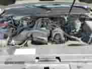 2010 Chevrolet Suburban LT z VIN 1GNUKJE35AR139405, wystawiony jako Copart lot #80348595 z przebiegiem 183 310 mil mil oraz Czysty tytuł • Clean title. Historia ofert i sprzedaży dostępna na DreamBid. Obrazek 12.