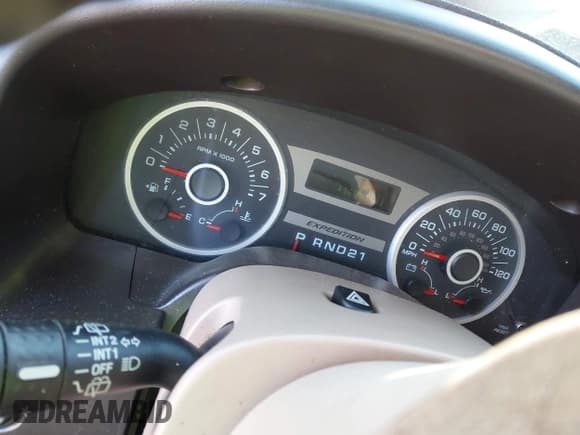 ✅ 2005 Ford Expedition Eddie Bauer • VIN: 1FMFU17515LB00471 • Lot: 43245952. Wystawiony na IAAI z przebiegiem 416 066 mil. Bezpłatny archiwum sprzedaży aukcyjnych z USA i szczegółowy raport historii pojazdu na DreamBid. Zdjęcie 7.