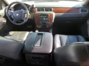 ✅ 2009 Chevrolet Silverado 1500 • VIN: 2GCEK333391141332 • Lot: 90645365. Wystawiony na Copart z przebiegiem 203 526 mil. Bezpłatny archiwum sprzedaży aukcyjnych z USA i szczegółowy raport historii pojazdu na DreamBid. Zdjęcie 8.