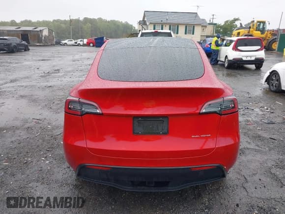 ✅ 2023 Tesla Model Y Long Range • VIN: 7SAYGDEE5PA111262 • Lot: 42341148. Listed on IAAI with 19,014 mi. Free auction sales archive from the USA and detailed vehicle history report at DreamBid. Image 16.