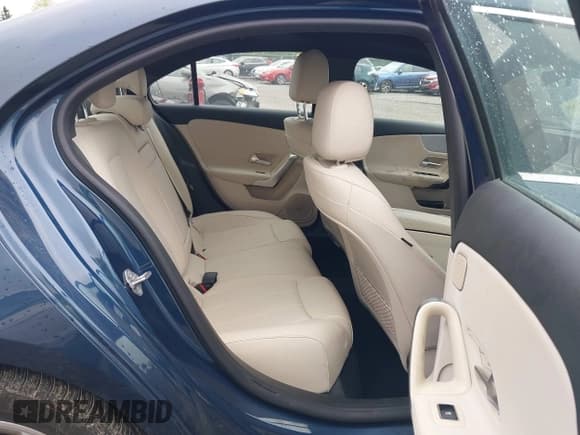 ✅ 2021 Mercedes-Benz A 220 • VIN: W1K3G4FB1MJ268070 • Lot: 42240449. Listed on IAAI with 45,014 mi. Free auction sales archive from the USA and detailed vehicle history report at DreamBid. Image 8.