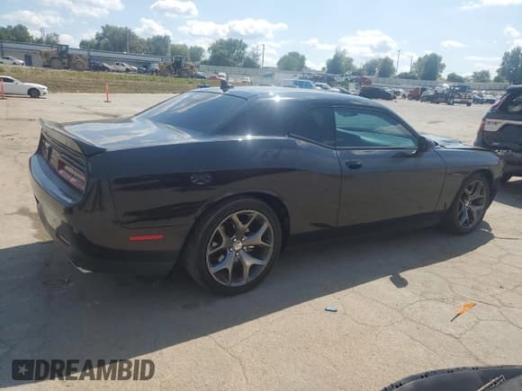 ✅ 2015 Dodge Challenger R/T Plus • VIN: 2C3CDZBT1FH757673 • Lot: 71425035. Wystawiony na Copart z przebiegiem 100 544 mil. Bezpłatny archiwum sprzedaży aukcyjnych z USA i szczegółowy raport historii pojazdu na DreamBid. Zdjęcie 3.