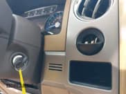 ✅ 2011 Ford F-150 XLT • VIN: 1FTFW1CTXBKD37741 • Лот: 39977526. Опубликован ранее на IAAI с пробегом 164 955 миль. Бесплатный доступ к архиву аукционных продаж из США и подробный отчёт об истории автомобиля на DreamBid. Изображение 11.