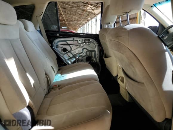 ✅ 2008 Hyundai Santa Fe GLS • VIN: 5NMSG13D98H210293 • Lot: 71683734. Listed on Copart with 195,185 mi. Free auction sales archive from the USA and detailed vehicle history report at DreamBid. Image 10.