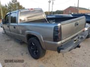 ✅ 2006 Chevrolet Silverado 2500HD LT3 • VIN: 1GCHK23D36F213635 • Lot: 43737426. Wystawiony na IAAI z przebiegiem 302 249 mil. Bezpłatny archiwum sprzedaży aukcyjnych z USA i szczegółowy raport historii pojazdu na DreamBid. Zdjęcie 3.