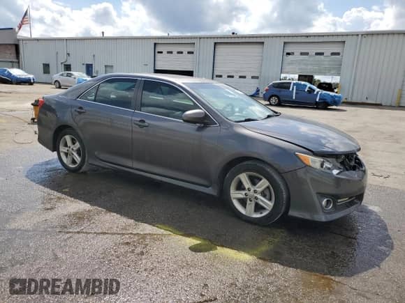 2013 Toyota Camry L с VIN 4T1BF1FK6DU215429, выставлен на аукционе Copart как лот 81638805 с пробегом 227 515 миль миль и Списание • Salvage title. История ставок и продаж доступна на DreamBid. Изображение 4.