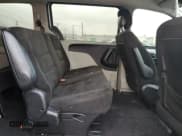 ✅ 2016 Dodge Grand Caravan American Value • VIN: 2C4RDGBG8GR220002 • Lot: 72027035. Wystawiony na Copart z przebiegiem 121 520 mil. Bezpłatny archiwum sprzedaży aukcyjnych z USA i szczegółowy raport historii pojazdu na DreamBid. Zdjęcie 11.