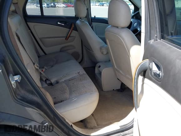 ✅ 2006 Saturn VUE • VIN: 5GZCZ53416S820047 • Lot: 43396507. Wystawiony na IAAI z przebiegiem 164 466 mil. Bezpłatny archiwum sprzedaży aukcyjnych z USA i szczegółowy raport historii pojazdu na DreamBid. Zdjęcie 8.