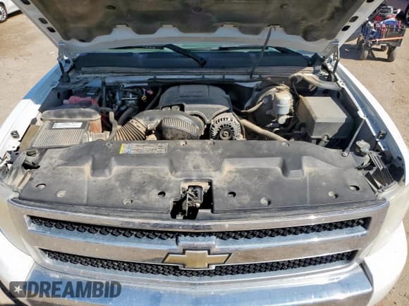 ✅ 2008 Chevrolet Silverado 1500 • VIN: 2GCFC13Y881270067 • Лот: 80614855. Опубликован ранее на Copart с пробегом 179 570 миль. Бесплатный доступ к архиву аукционных продаж из США и подробный отчёт об истории автомобиля на DreamBid. Изображение 11.