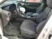 ✅ 2019 Hyundai Santa Fe Preferred • VIN: 5NMS3CAA6KH038117 • Lot: 62792735. Wystawiony na Copart z przebiegiem 90 138 mil mil. Skorzystaj z bezpłatnego archiwum sprzedaży aukcyjnych z USA i zobacz szczegółowy raport historii pojazdu na DreamBid. Zdjęcie 7.