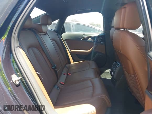 ✅ 2017 Audi A6 Prestige • VIN: WAUH2AFC3HN012241 • Лот: 42872654. Опубликован ранее на IAAI с пробегом 84 258 миль. Бесплатный доступ к архиву аукционных продаж из США и подробный отчёт об истории автомобиля на DreamBid. Изображение 8.