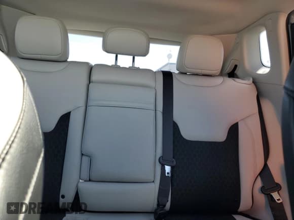 ✅ 2019 Jeep Compass Latitude • VIN: 3C4NJCBB4KT706266 • Lot: 80528075. Listed on Copart with 142,410 mi. Free auction sales archive from the USA and detailed vehicle history report at DreamBid. Image 10.