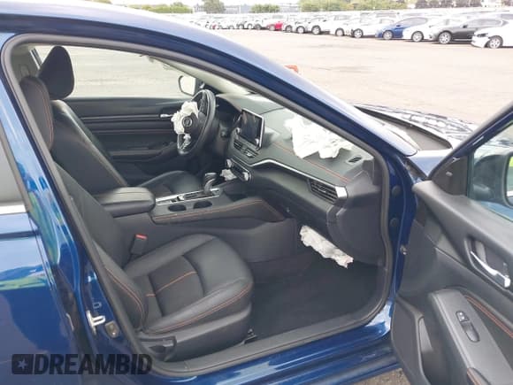 ✅ 2020 Nissan Altima SR • VIN: 1N4BL4CW3LC165167 • Lot: 42999986. Wystawiony na IAAI z przebiegiem 48 678 mil. Bezpłatny archiwum sprzedaży aukcyjnych z USA i szczegółowy raport historii pojazdu na DreamBid. Zdjęcie 5.