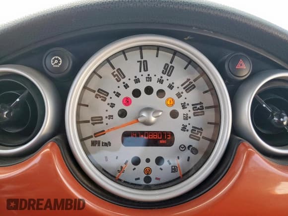 ✅ 2007 MINI Convertible S • VIN: WMWRH33547TJ43144 • Lot: 65440545. Listed on Copart with 88,073 mi. Free auction sales archive from the USA and detailed vehicle history report at DreamBid. Image 9.