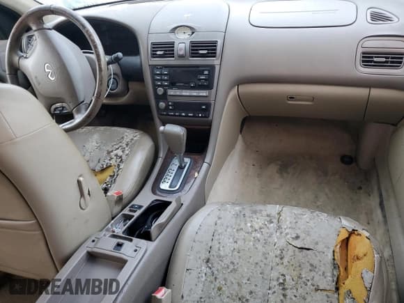 ✅ 2001 Infiniti I30 Luxury • VIN: JNKCA31A51T022433 • Лот: 73953574. Опубликован ранее на Copart с пробегом Не указан. Бесплатный доступ к архиву аукционных продаж из США и подробный отчёт об истории автомобиля на DreamBid. Изображение 8.