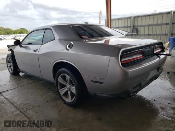 ✅ 2015 Dodge Challenger SXT • VIN: 2C3CDZAG2FH821076 • Lot: 45883864. Wystawiony na Copart z przebiegiem 80 885 mil. Bezpłatny archiwum sprzedaży aukcyjnych z USA i szczegółowy raport historii pojazdu na DreamBid. Zdjęcie 2.