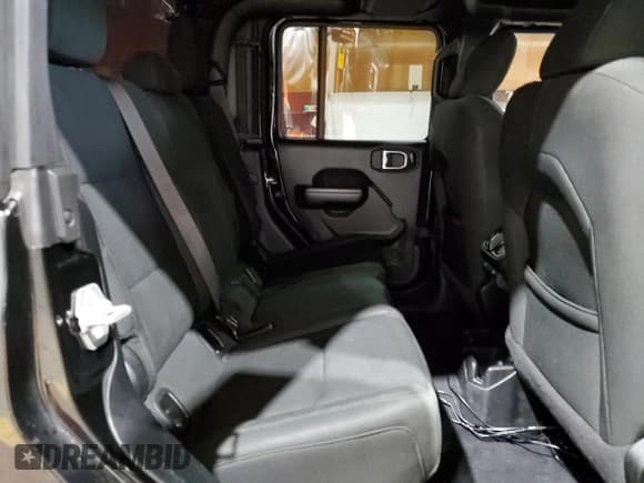 ✅ 2021 Jeep Gladiator Willys • VIN: 1C6HJTAG4ML556255 • Лот: 57143125. Опубликован ранее на Copart с пробегом 57 104 миль. Бесплатный доступ к архиву аукционных продаж из США и подробный отчёт об истории автомобиля на DreamBid. Изображение 10.