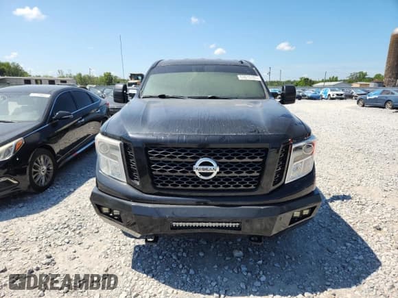 ✅ 2017 Nissan Titan Pro-4X • VIN: 1N6BA1F49HN509957 • Лот: 64818185. Опубликован ранее на Copart с пробегом Не указан. Бесплатный доступ к архиву аукционных продаж из США и подробный отчёт об истории автомобиля на DreamBid. Изображение 5.