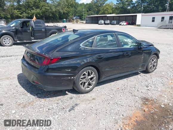 2021 Hyundai Sonata SEL with VIN KMHL14JA9MA147714, listed as a IAAI auction lot 43101880 with 30,502 mi miles and . Bid and sale history available at DreamBid. Image 4.
