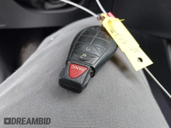 ✅ 2016 Jeep Cherokee North • VIN: 1C4PJLCB7GW166808 • Lot: 41695640. Wystawiony na IAAI z przebiegiem 97 738 mil. Bezpłatny archiwum sprzedaży aukcyjnych z USA i szczegółowy raport historii pojazdu na DreamBid. Zdjęcie 11.