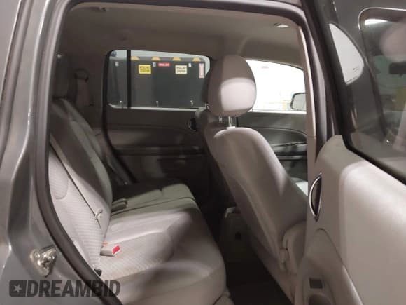 ✅ 2009 Chevrolet HHR LS • VIN: 3GNCA13B29S612047 • Lot: 43772840. Wystawiony na IAAI z przebiegiem 95 405 mil. Bezpłatny archiwum sprzedaży aukcyjnych z USA i szczegółowy raport historii pojazdu na DreamBid. Zdjęcie 8.