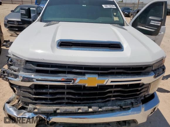 ✅ 2025 Chevrolet Silverado 2500HD LT • VIN: 1GC1KNEY0SF230762 • Lot: 91905355. Wystawiony na Copart z przebiegiem Nie podano. Bezpłatny archiwum sprzedaży aukcyjnych z USA i szczegółowy raport historii pojazdu na DreamBid. Zdjęcie 11.