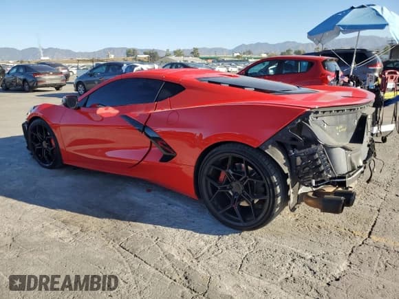 ✅ 2023 Chevrolet Corvette 2LT • VIN: 1G1YB2D49P5135246 • Lot: 89693965. Wystawiony na Copart z przebiegiem 33 482 mil. Bezpłatny archiwum sprzedaży aukcyjnych z USA i szczegółowy raport historii pojazdu na DreamBid. Zdjęcie 2.