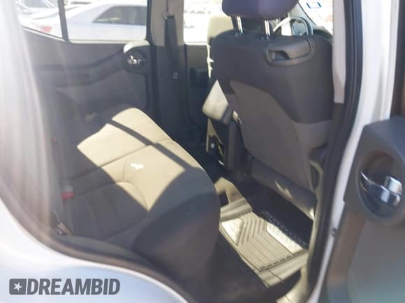 ✅ 2007 Nissan Xterra S • VIN: 5N1AN08U47C508425 • Lot: 41298239. Wystawiony na IAAI z przebiegiem 178 900 mil. Bezpłatny archiwum sprzedaży aukcyjnych z USA i szczegółowy raport historii pojazdu na DreamBid. Zdjęcie 8.