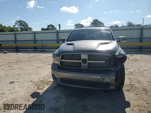 ✅ 2012 Ram 1500 Sport • VIN: 1C6RD6MT2CS197174 • Лот: 69931895. Опубликован ранее на Copart с пробегом 240 807 миль. Бесплатный доступ к архиву аукционных продаж из США и подробный отчёт об истории автомобиля на DreamBid. Изображение 13.