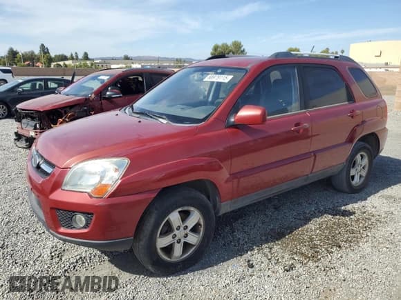 ✅ 2009 Kia Sportage EX • VIN: KNDJF723997566715 • Лот: 68979115. Опубликован ранее на Copart с пробегом 119 586 миль. Бесплатный доступ к архиву аукционных продаж из США и подробный отчёт об истории автомобиля на DreamBid. Изображение 1.