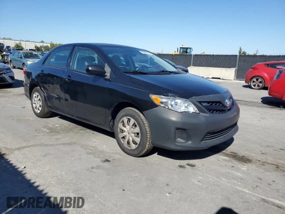 ✅ 2012 Toyota Corolla L • VIN: JTDBU4EE4C9179801 • Lot: 92407765. Wystawiony na Copart z przebiegiem 138 958 mil. Bezpłatny archiwum sprzedaży aukcyjnych z USA i szczegółowy raport historii pojazdu na DreamBid. Zdjęcie 4.