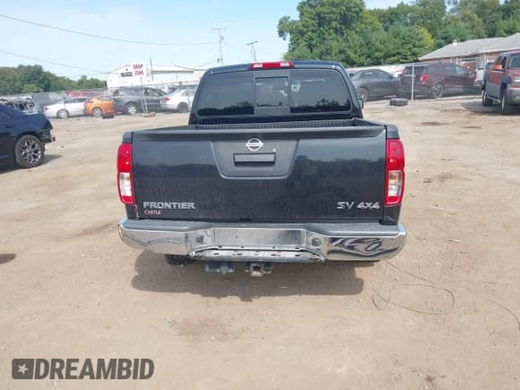 ✅ 2018 Nissan Frontier SV • VIN: 1N6AD0EV0JN725029 • Lot: 43172809. Wystawiony na IAAI z przebiegiem 157 923 mil. Bezpłatny archiwum sprzedaży aukcyjnych z USA i szczegółowy raport historii pojazdu na DreamBid. Zdjęcie 17.