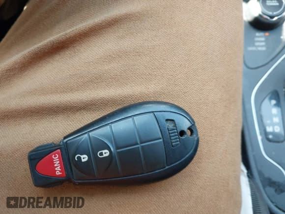 ✅ 2020 Jeep Cherokee Latitude • VIN: 1C4PJMCB8LD518449 • Lot: 42607389. Wystawiony na IAAI z przebiegiem 75 753 mil. Bezpłatny archiwum sprzedaży aukcyjnych z USA i szczegółowy raport historii pojazdu na DreamBid. Zdjęcie 11.