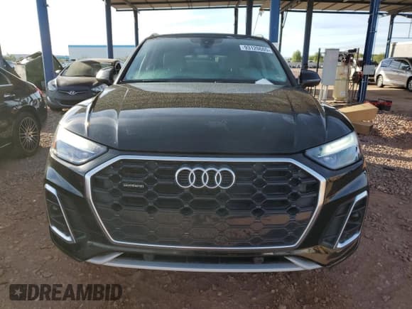 ✅ 2022 Audi Q5 S line Premium • VIN: WA1GAAFY2N2135209 • Lot: 93120605. Wystawiony na Copart z przebiegiem 40 192 mil. Bezpłatny archiwum sprzedaży aukcyjnych z USA i szczegółowy raport historii pojazdu na DreamBid. Zdjęcie 5.