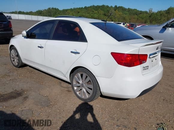 ✅ 2013 Kia Forte SX • VIN: KNAFW4A37D5677853 • Lot: 43382787. Listed on IAAI with 132,827 mi. Free auction sales archive from the USA and detailed vehicle history report at DreamBid. Image 3.