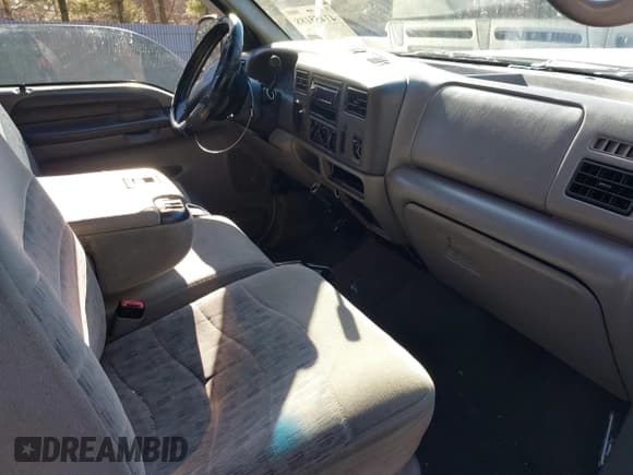 ✅ 2000 Ford F-250 XL • VIN: 1FTNW20L7YEB57064 • Lot: 41455188. Listed on IAAI with 370,598 mi. Free auction sales archive from the USA and detailed vehicle history report at DreamBid. Image 5.