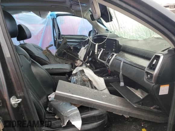 ✅ 2021 Kia Sorento EX • VIN: KNDRH4LGXM5017204 • Lot: 82076955. Wystawiony na Copart z przebiegiem Nie podano. Bezpłatny archiwum sprzedaży aukcyjnych z USA i szczegółowy raport historii pojazdu na DreamBid. Zdjęcie 7.