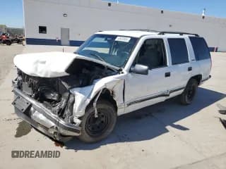 ✅ 1999 GMC Yukon • VIN: 1GKEC13R4XJ809507 • Lot: 50922655. Listed on Copart with 227,923 mi. Free auction sales archive from the USA and detailed vehicle history report at DreamBid. Image 1.