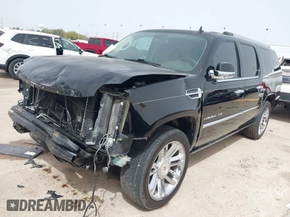 ✅ 2013 Cadillac Escalade ESV Platinum Edition • VIN: 1GYS3KEF4DR222867 • Лот: 41784252. Опубликован ранее на IAAI с пробегом 61 673 миль. Бесплатный доступ к архиву аукционных продаж из США и подробный отчёт об истории автомобиля на DreamBid. Изображение 2.