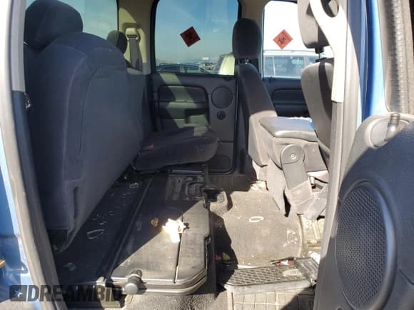 ✅ 2005 Dodge 1500 SLT • VIN: 1D7HA18NX5S174049 • Lot: 90886935. Wystawiony na Copart z przebiegiem 147 829 mil. Bezpłatny archiwum sprzedaży aukcyjnych z USA i szczegółowy raport historii pojazdu na DreamBid. Zdjęcie 10.