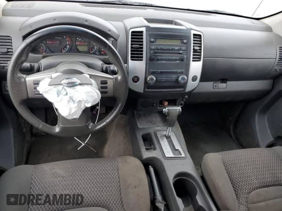 2011 Nissan Frontier SV z VIN 1N6AD0CU2BC435575, wystawiony jako Copart lot #59582965 z przebiegiem 186 973 mil mil oraz Szkoda całkowita • Salvage title. Historia ofert i sprzedaży dostępna na DreamBid. Obrazek 8.