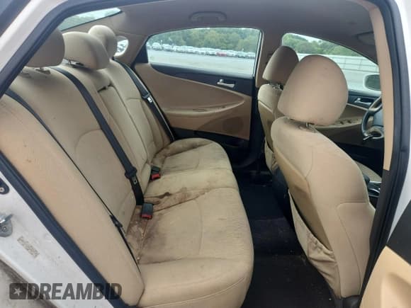 ✅ 2011 Hyundai Sonata GLS • VIN: 5NPEB4AC7BH154579 • Lot: 84057945. Listed on Copart with 169,437 mi. Free auction sales archive from the USA and detailed vehicle history report at DreamBid. Image 10.