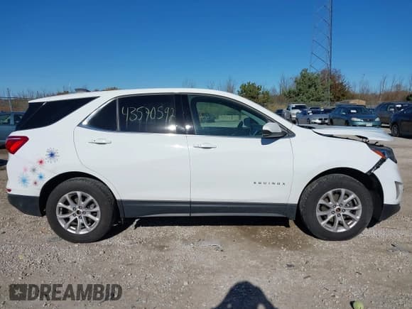 ✅ 2018 Chevrolet Equinox LT • VIN: 3GNAXSEV2JS621239 • Lot: 43570592. Wystawiony na IAAI z przebiegiem 196 768 mil. Bezpłatny archiwum sprzedaży aukcyjnych z USA i szczegółowy raport historii pojazdu na DreamBid. Zdjęcie 13.